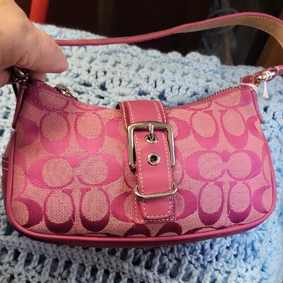 Coach Fuchsia Signature Shoulder Bag - Picture 4 of 14